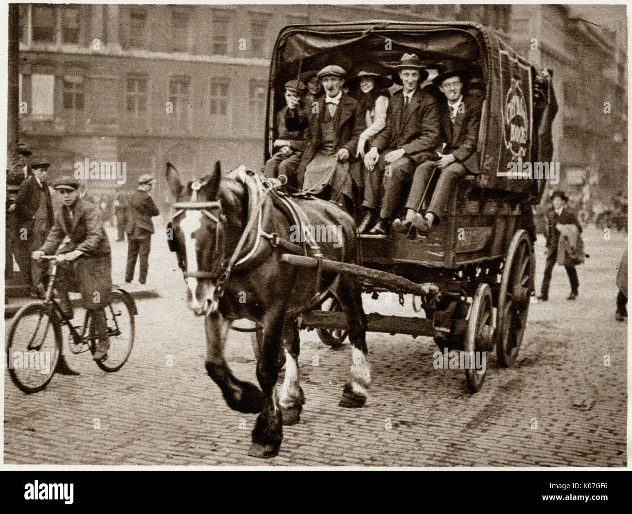 Railway strikes hi-res stock photography and images - Alamy