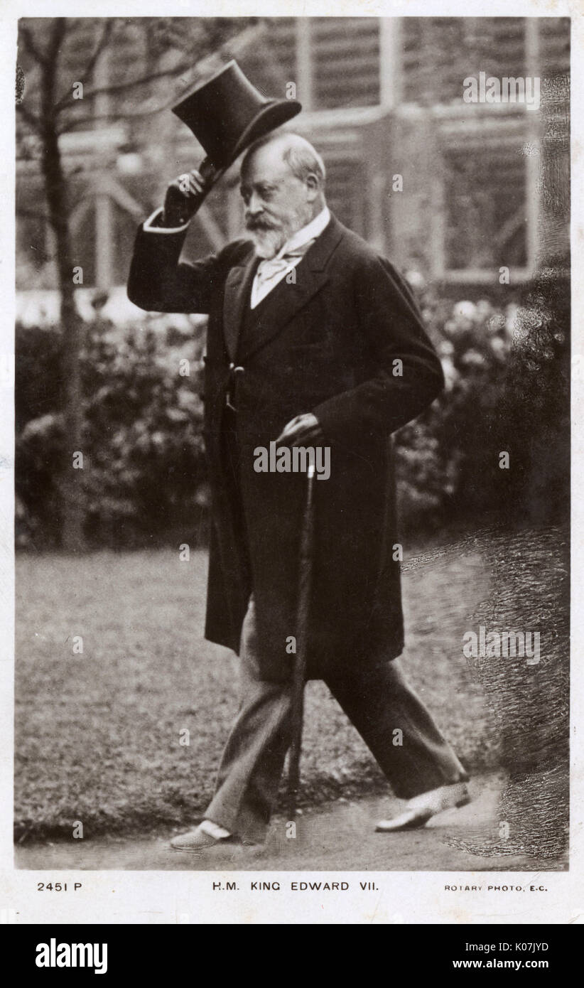 King Edward VII raising his hat Stock Photo