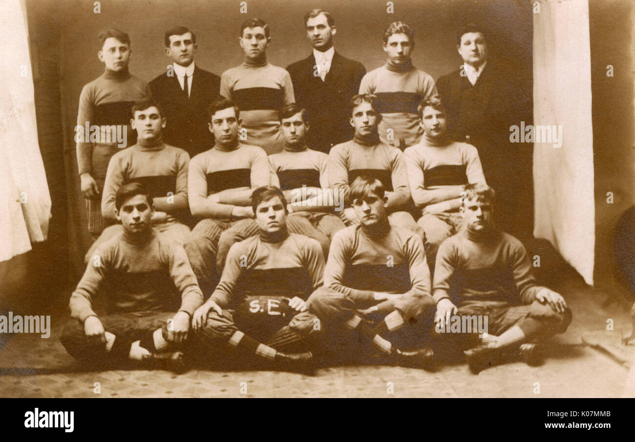 Group photo american football 1912 hires stock photography and images