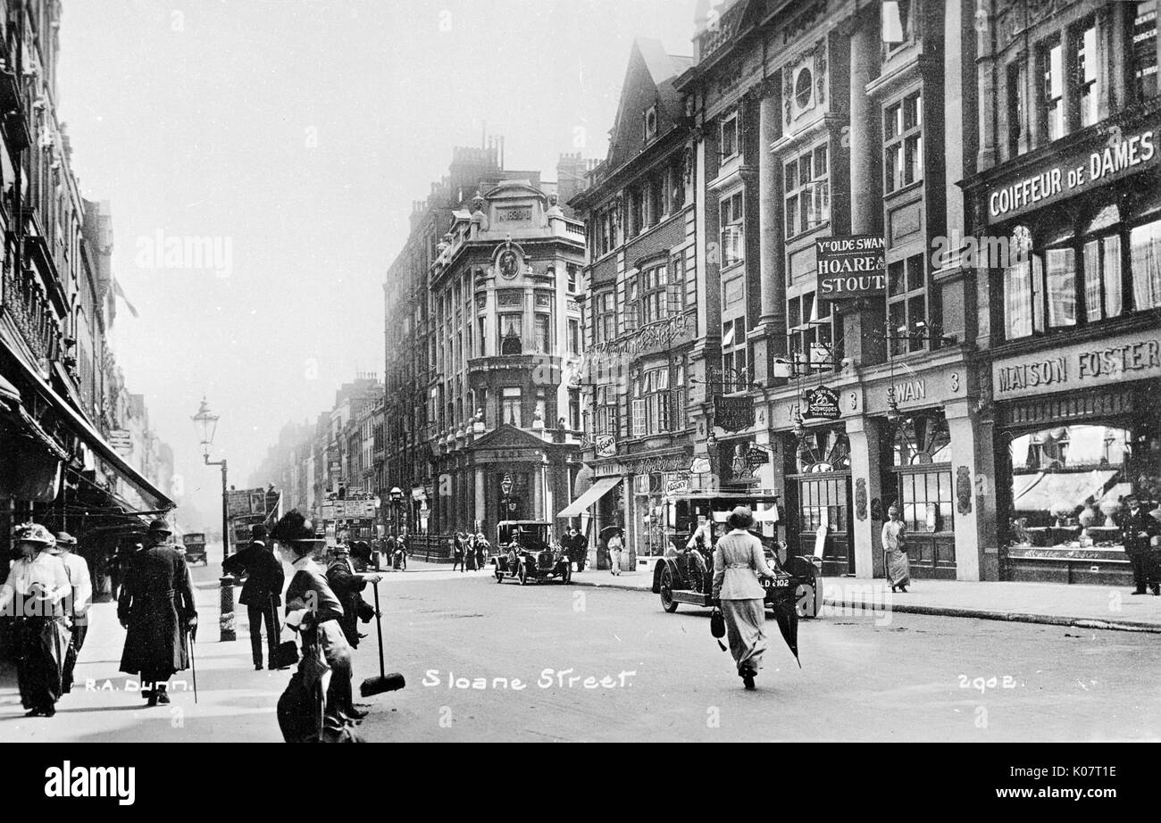 View of Sloane Street, London, with Ye Olde Swan pub on the right.      Date: circa 1912 Stock Photo