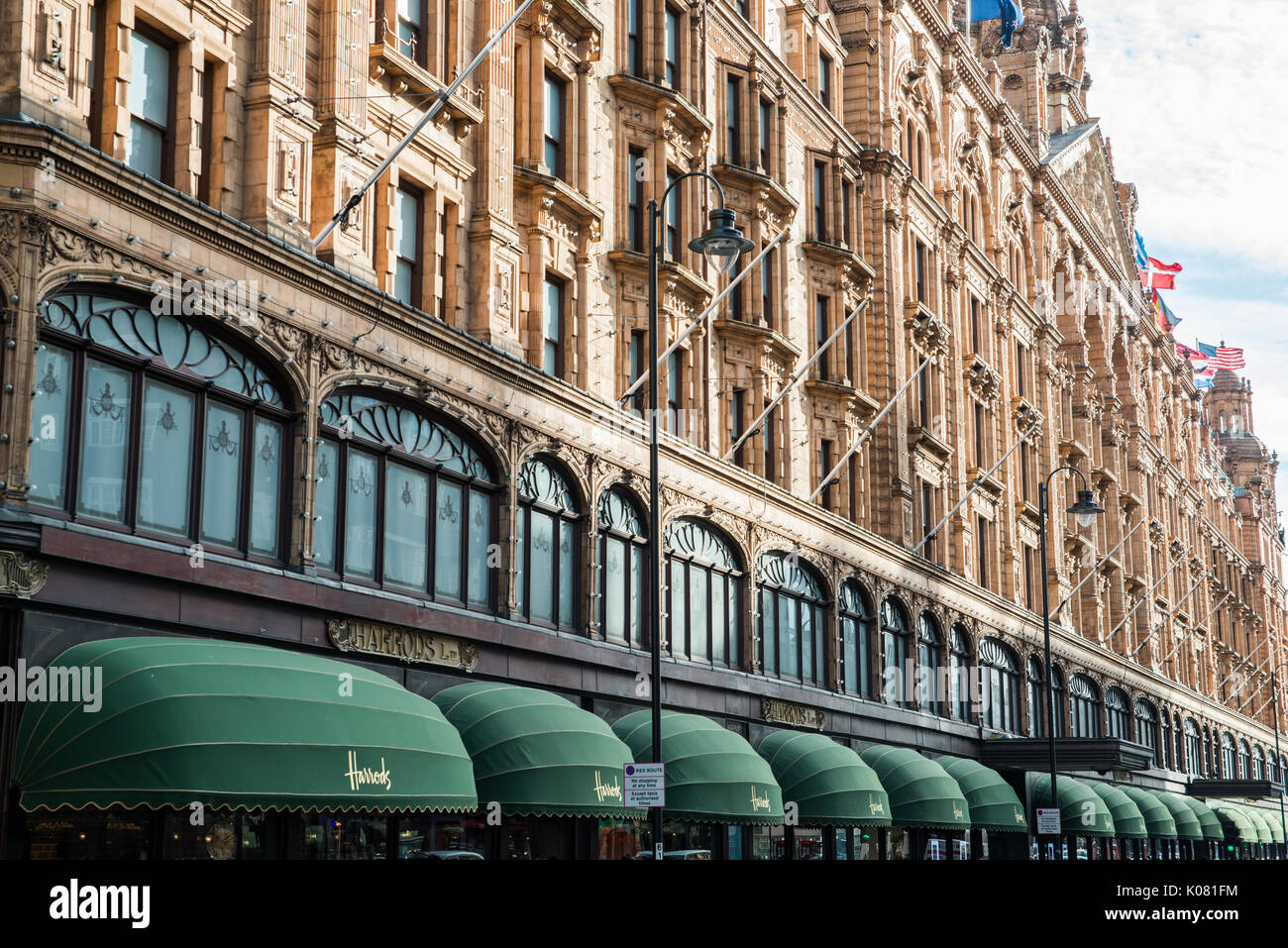 Harrdod's Department Store in London, England Stock Photo Alamy