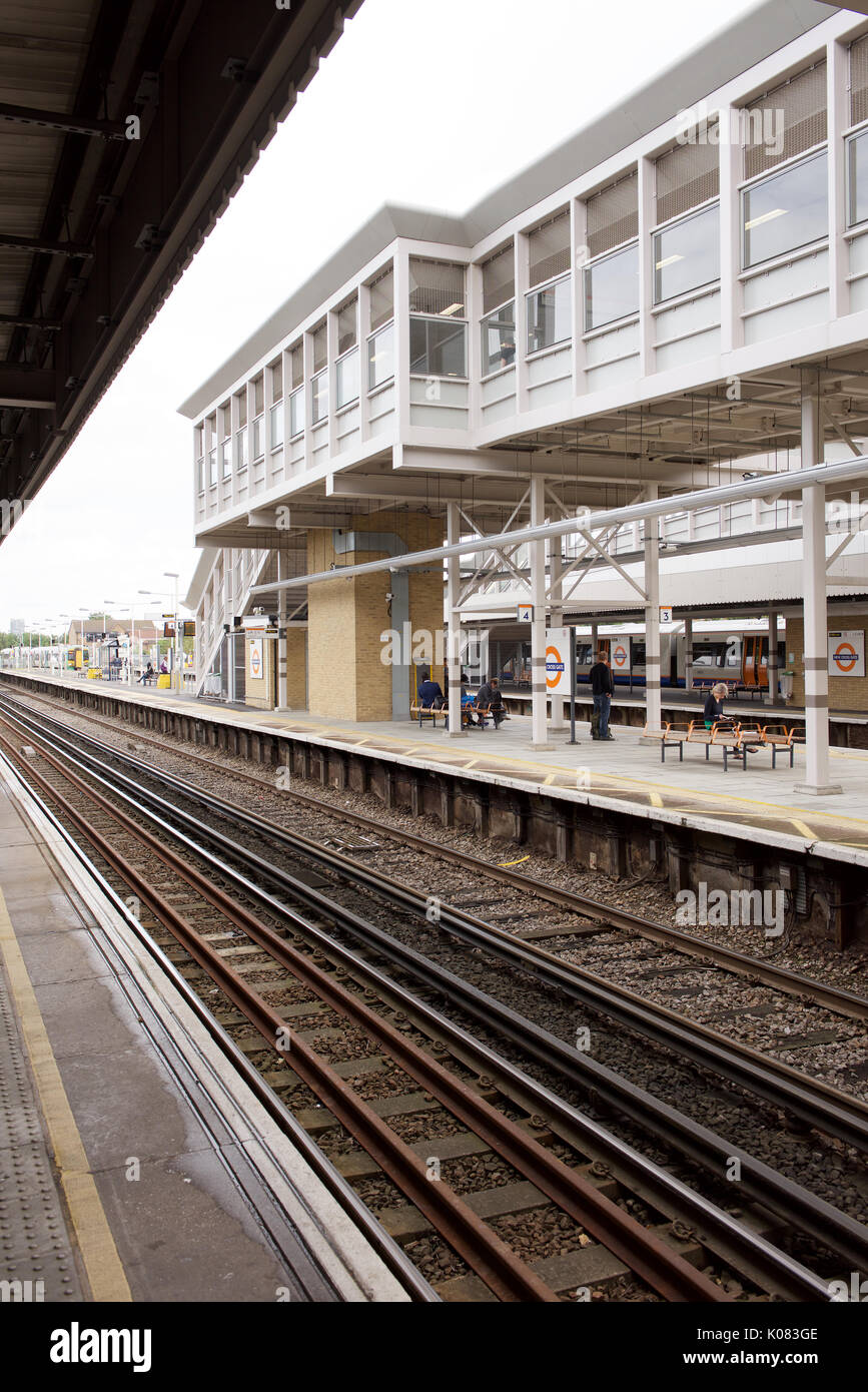New Cross Gate railway station in London Stock Photo Alamy