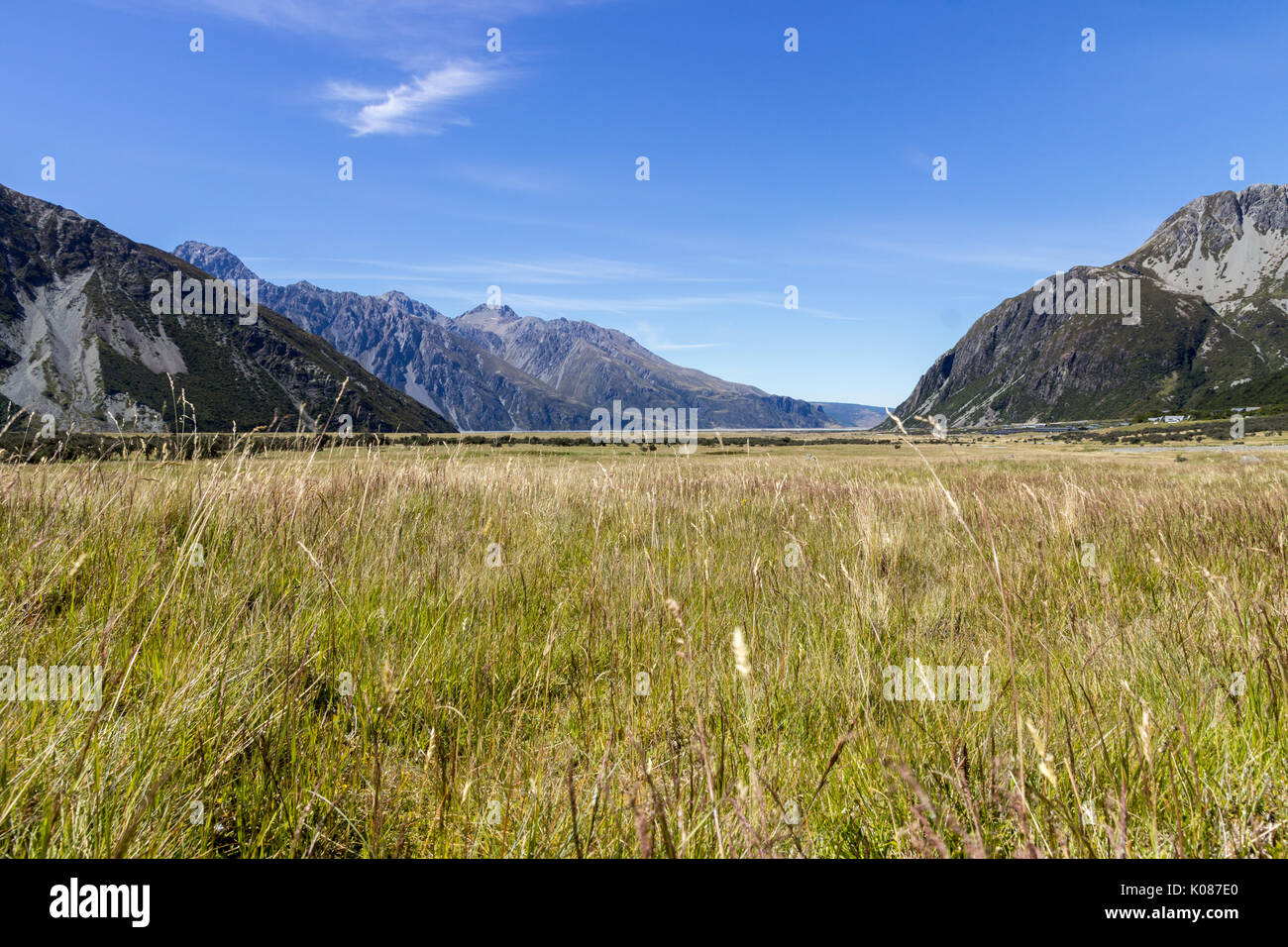 Aoraki mount cook village hi-res stock photography and images - Alamy