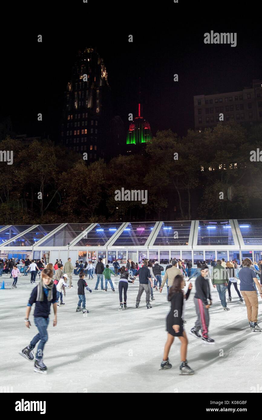 Ice Rink Manhattan Midtown ice rink hi-res stock photography and images - Alamy