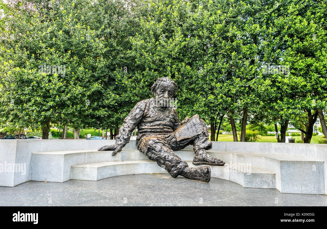 The Albert Einstein Memorial, a bronze statue at the National Academy of Sciences in Washington, D.C. Stock Photo