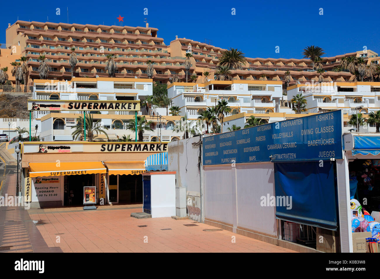Hotels and shops at Solana Matoral, Morro Jable, Jandia peninsula, Fuerteventura, Canary Islands, Spain Stock Photo