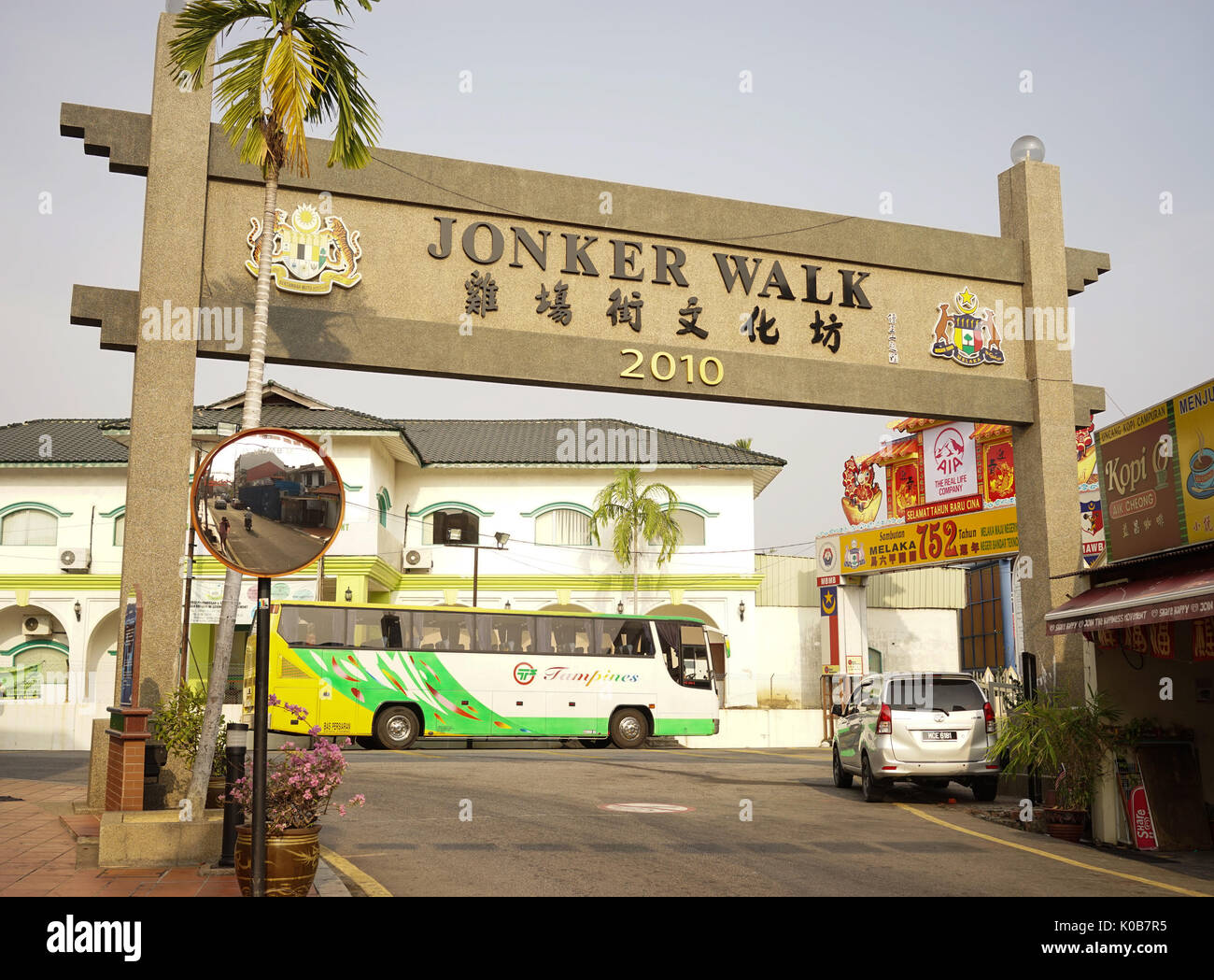 cina in bus amateur Porn Pics Hd