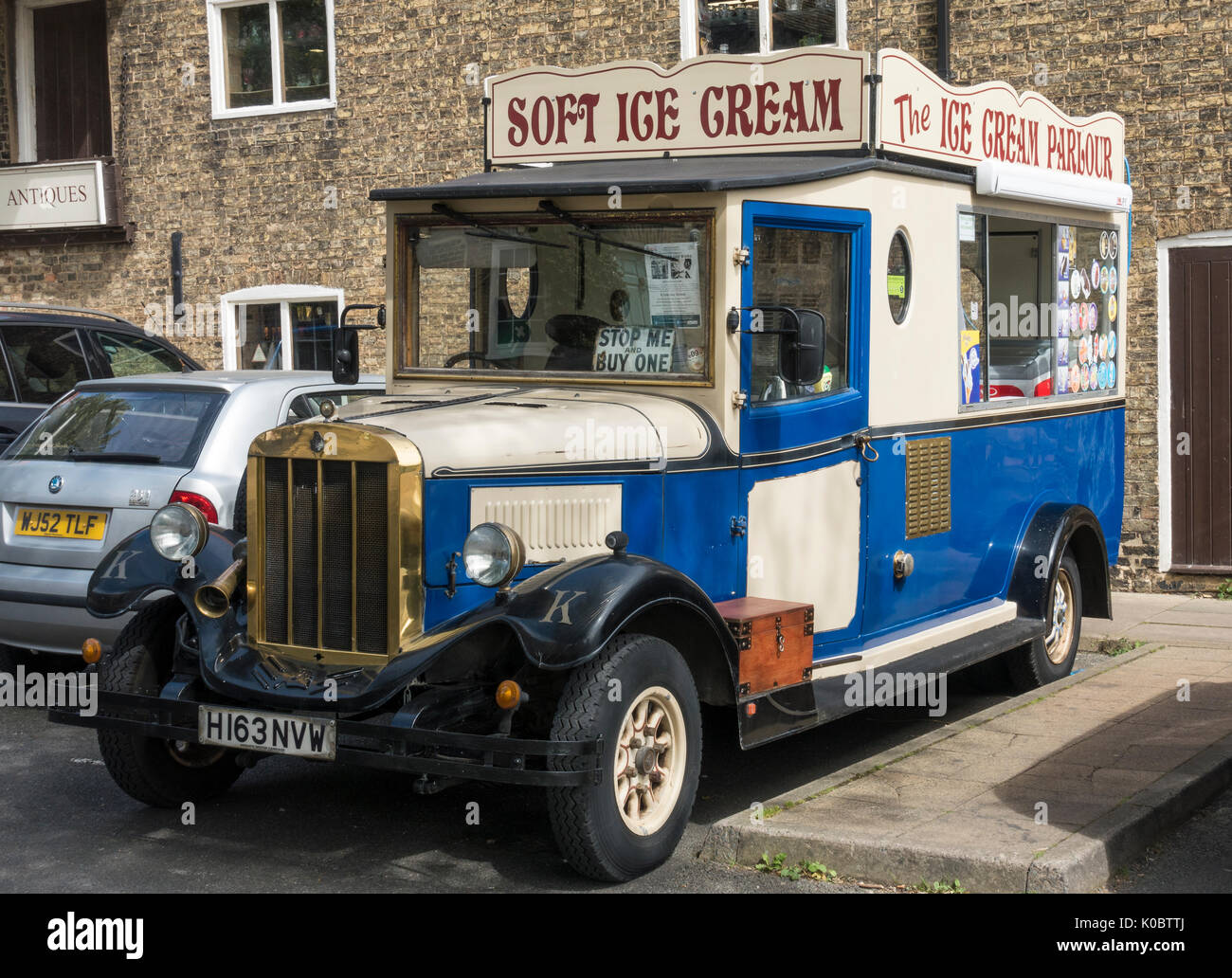 Vintage style ice ceam van on pitch Waterside Ely Stock Photo