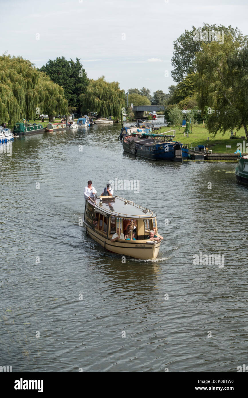 River cruise boat Liberty Belle returning from down river trip Ely Stock Photo