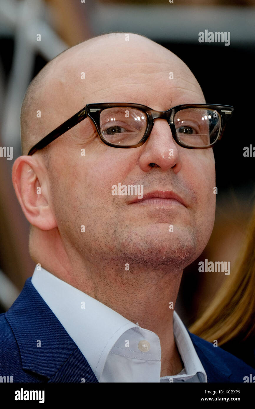 Director Steven Soderbergh and Jules Asner at LOGAN LUCKY UK Premiere