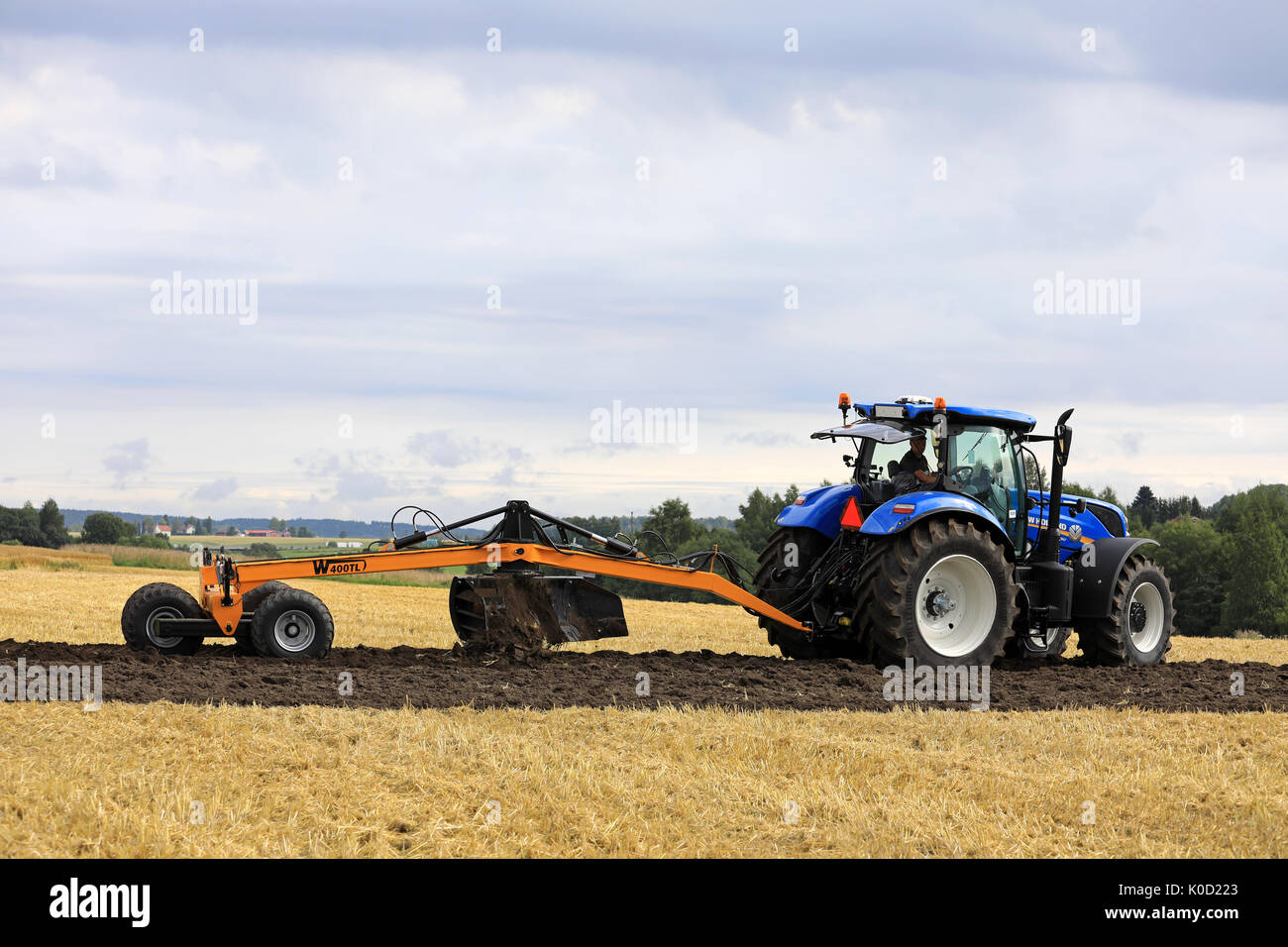 Leveling Field Stock Photos & Leveling Field Stock Images - Alamy1300 x 956