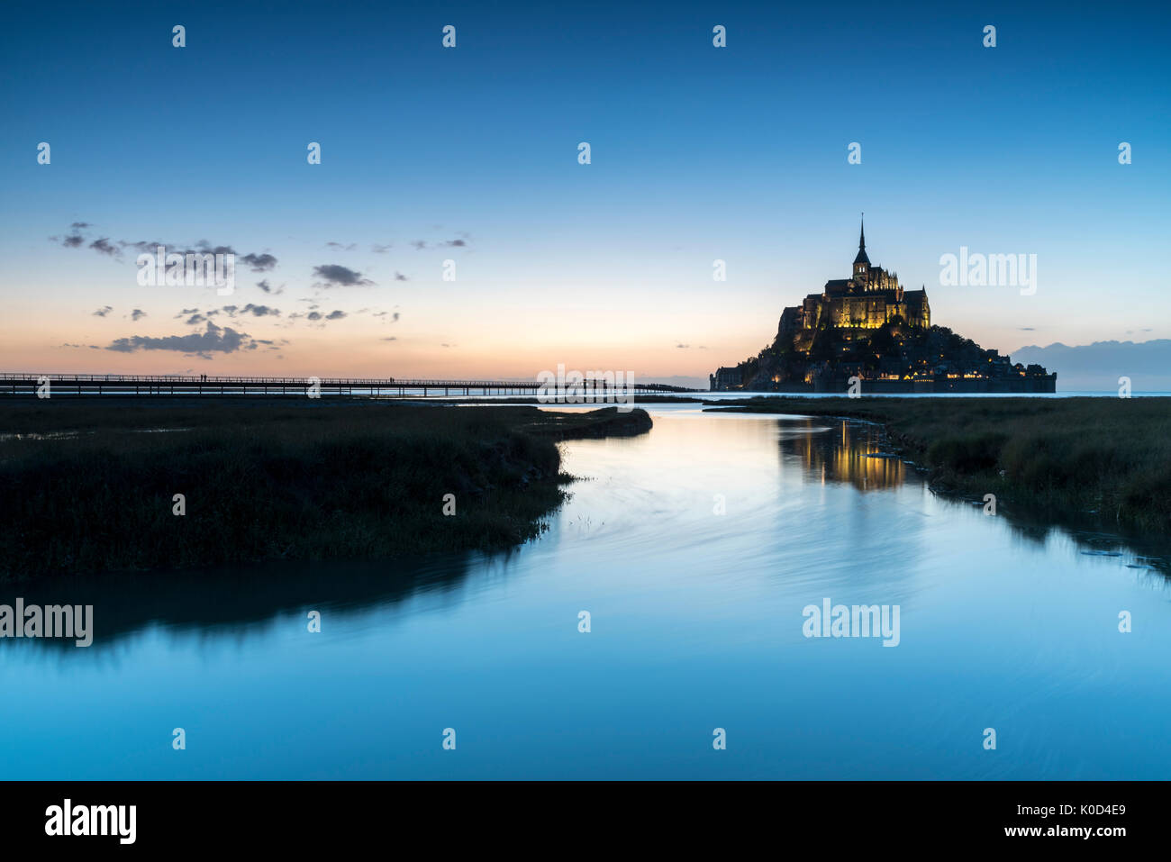 high-tide-at-dusk-mont-saint-michel-normandy-france-stock-photo-alamy