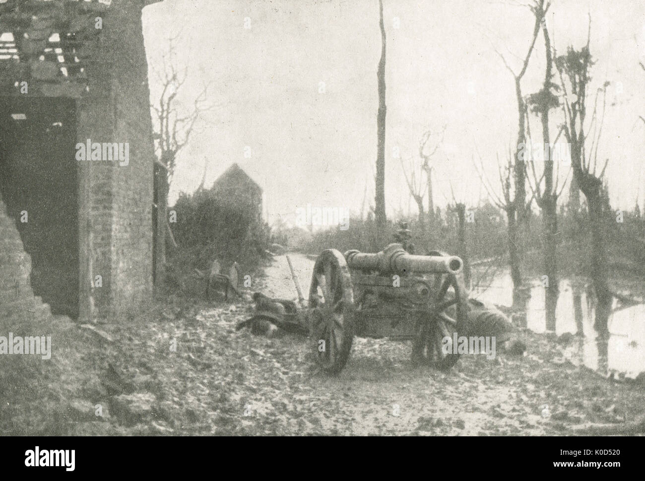 Dead gunners at Battle of Neuve Chapelle Stock Photo