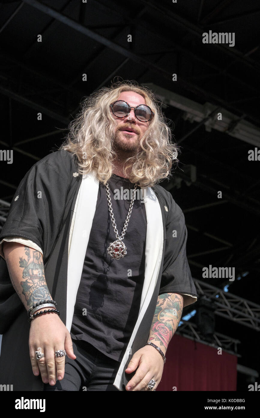 Nathan jones hi-res stock photography and images - Alamy