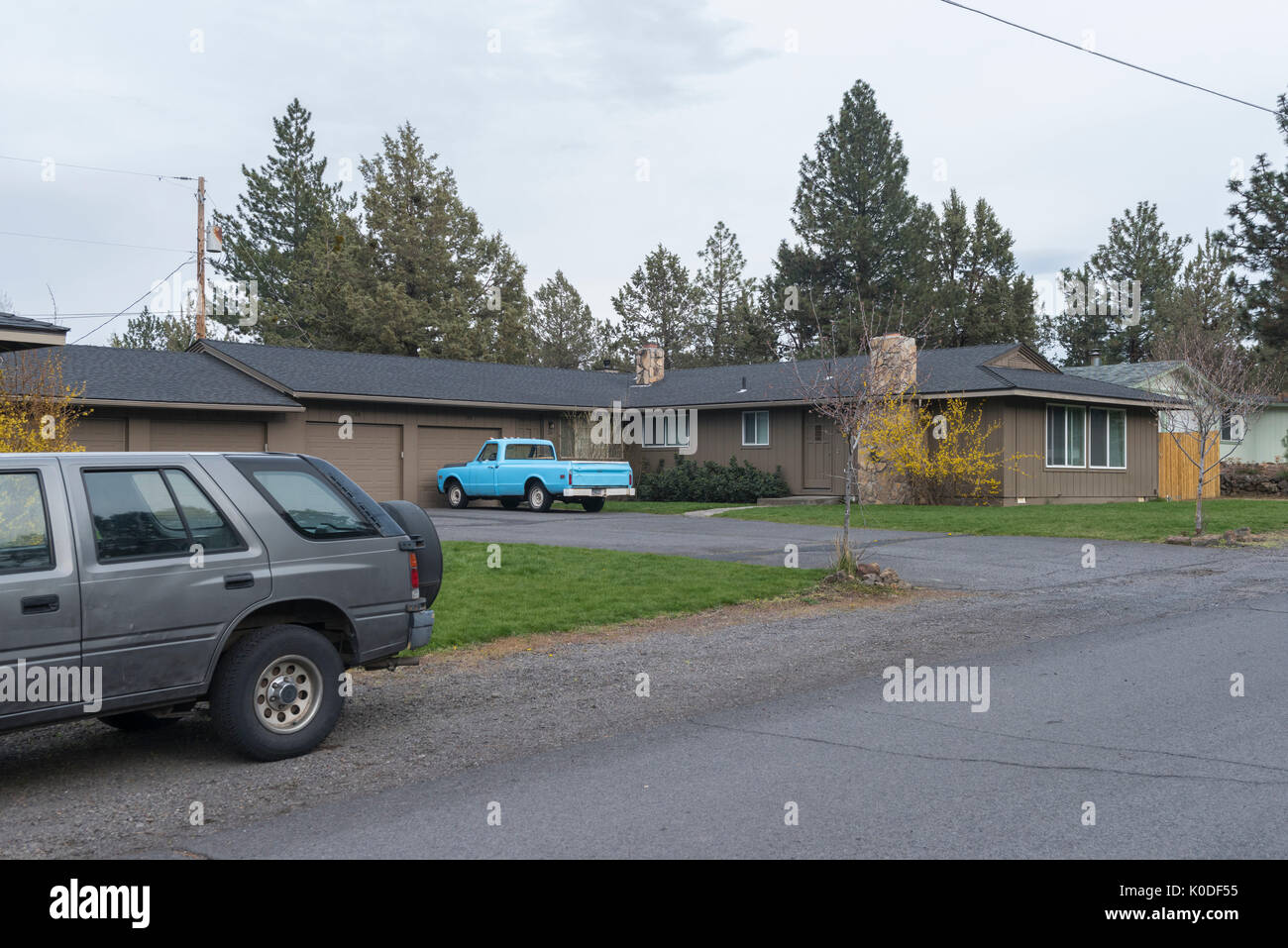 USA, Oregon, Central, SE Craven and SE Bear Creek Road, Bend, Eastside