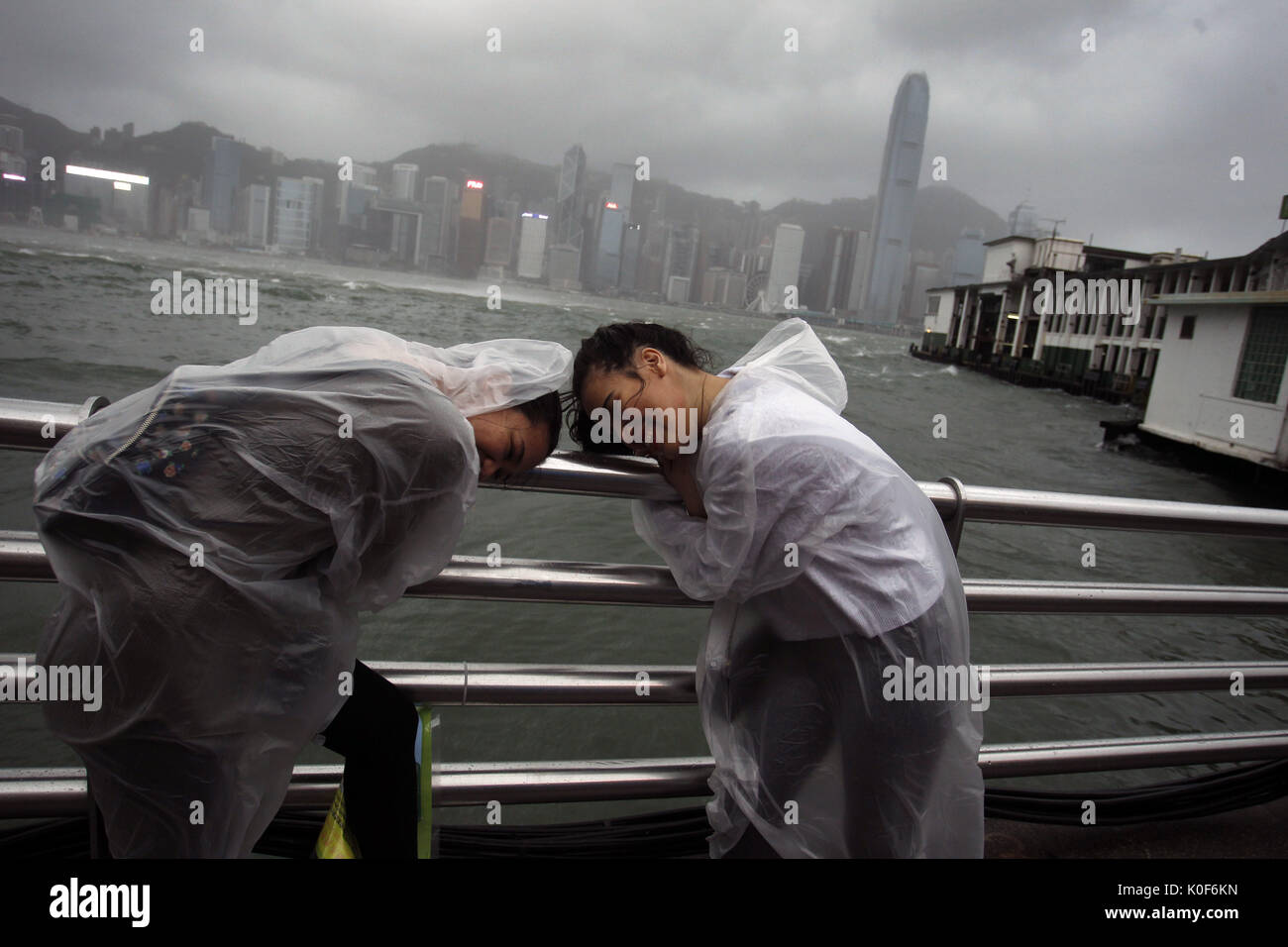 August 23 2017 Hong Kong China Tourists Feel The Strong Gust Stock Photo Alamy