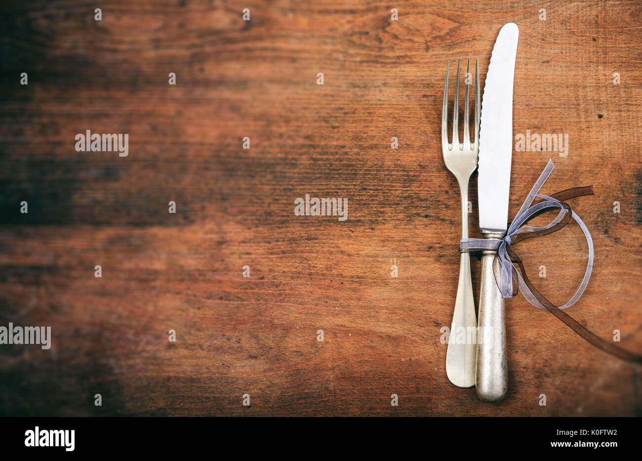 Knife and fork table setting hires stock photography and images Alamy
