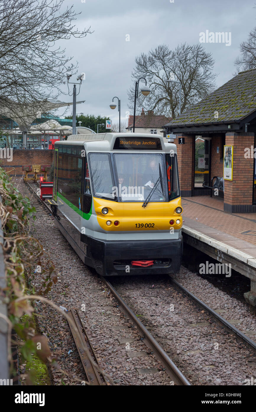 Parry people mover 139002 at Stourbridge town with the 1100 Stourbridge Town - Stourbridge Junction Stock Photo