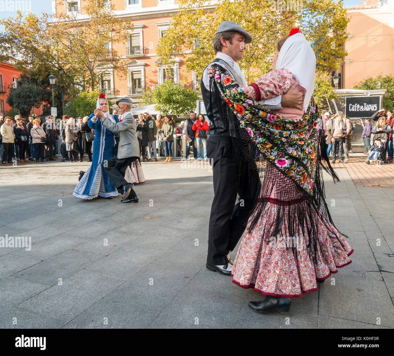 Chotis Baile T pico Madrile o Madrid Capital Espa a Stock Photo Alamy Chotis Baile T pico Madrile o Madrid Capital Espa a Stock Photo Alamy