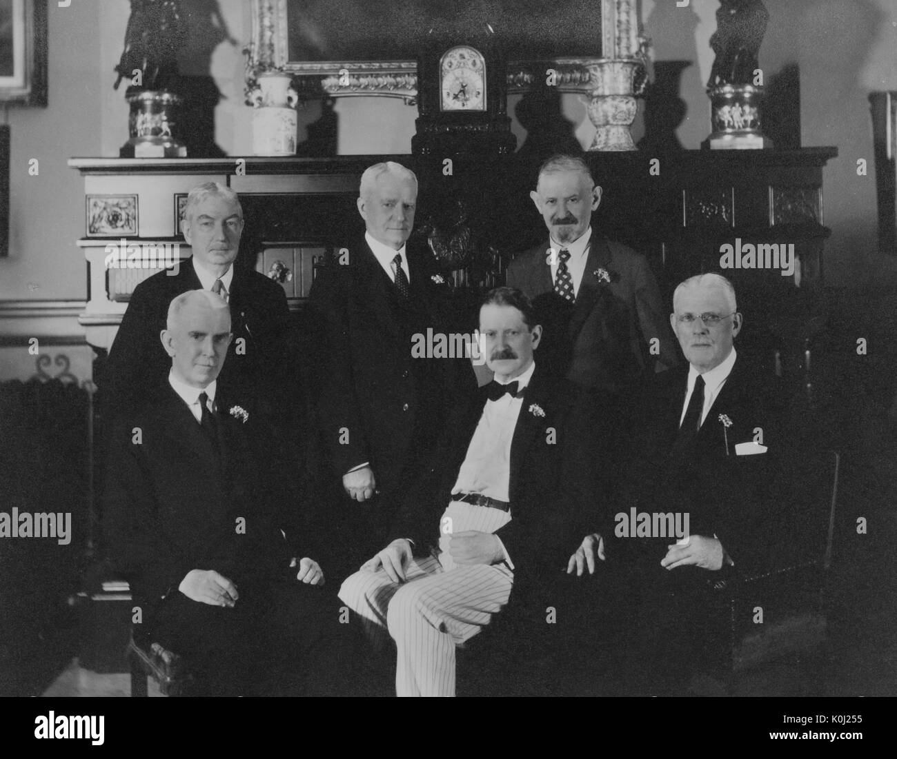 Reunion of the Johns Hopkins University undergraduate class of 1884 at the home of Alumni Association executive Charles Morris Howard. 1920. Stock Photo