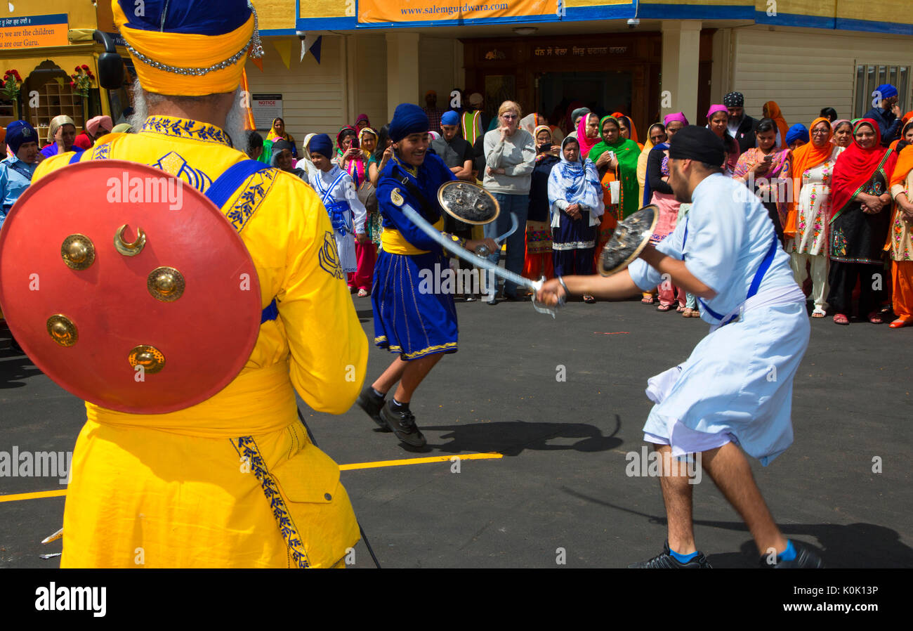 Sikh Teens Doing Gatka Sikh Day Parade Salem Oregon Stock Photo Alamy Sikh Teens Doing Gatka Sikh Day Parade Salem Oregon Stock Photo Alamy