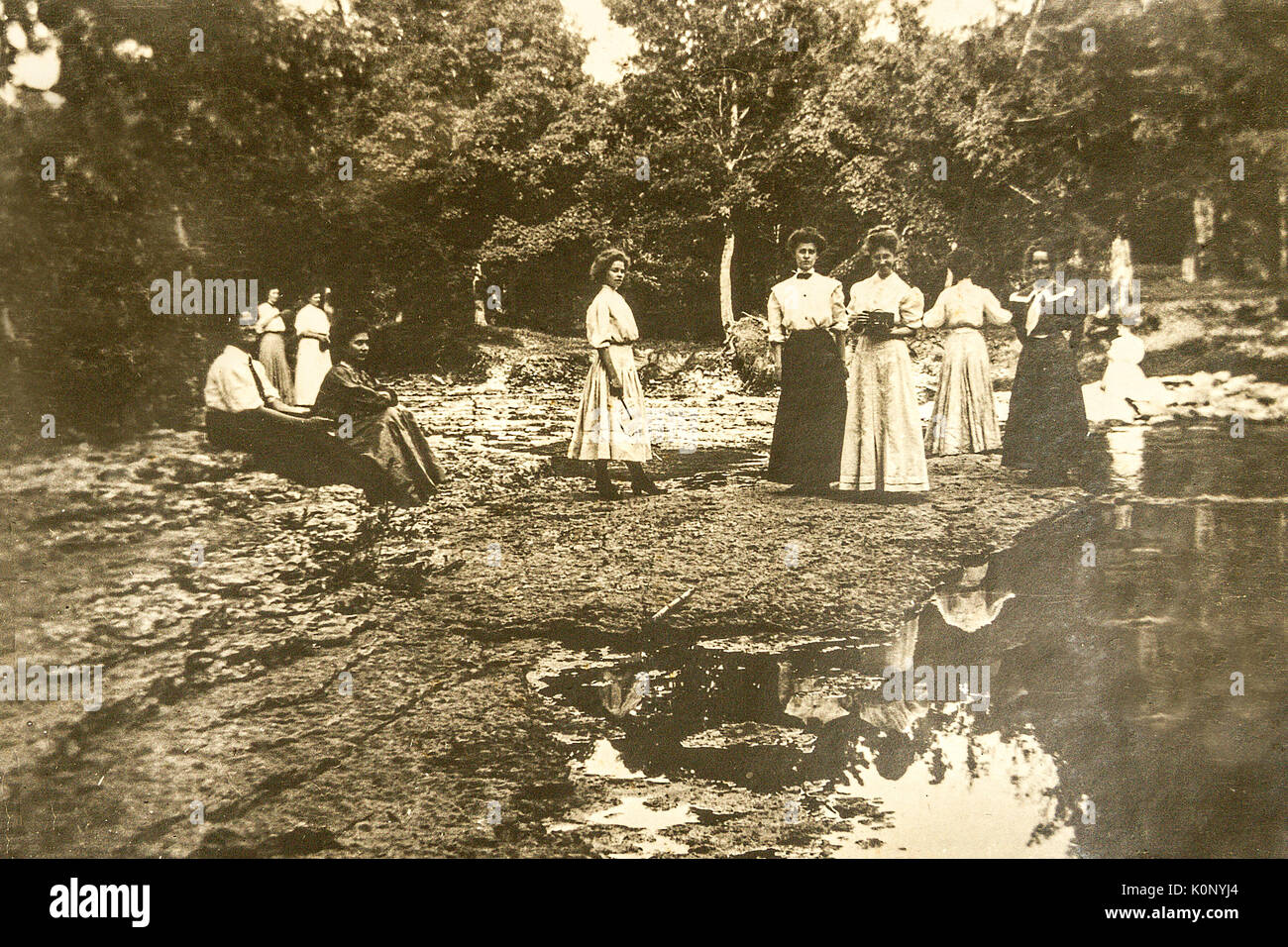 A Group of ladies gathered down by the river in Minnesota in 1907 1908 Stock Photo