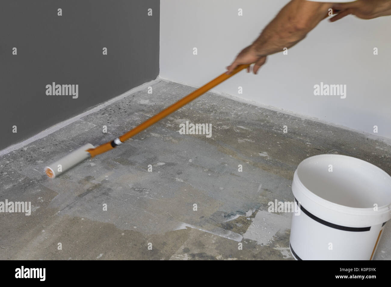 Master Laid The Foundation For Floor Screed Repair Of An