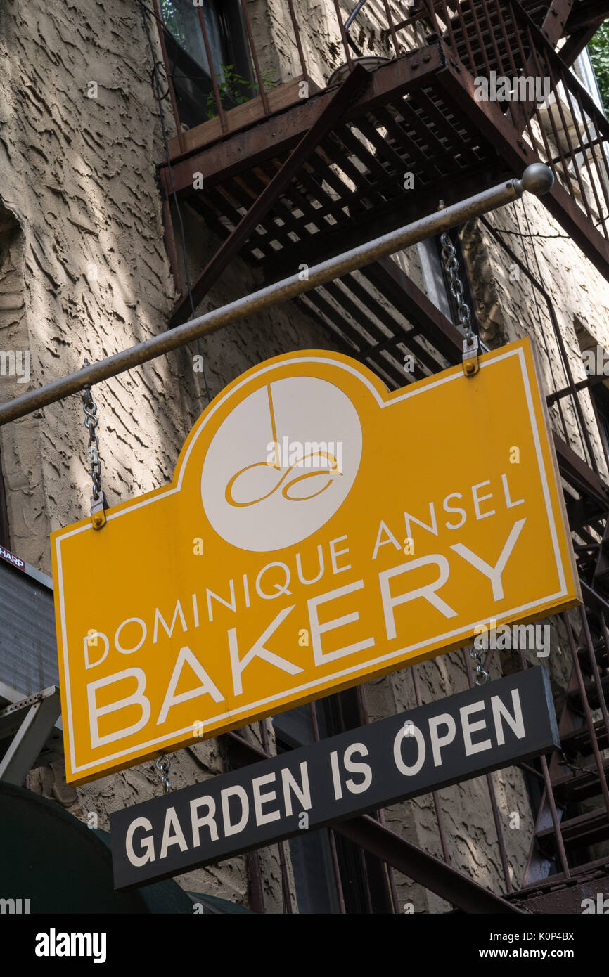 Dominique ansel bakery soho hires stock photography and images Alamy