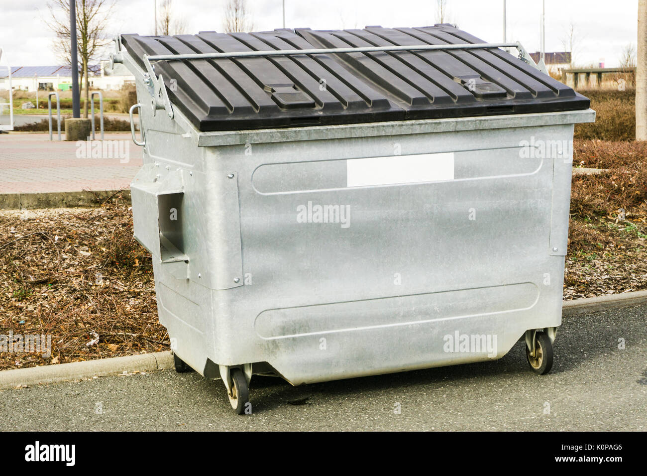 Big garbage container hi-res stock photography and images - Alamy