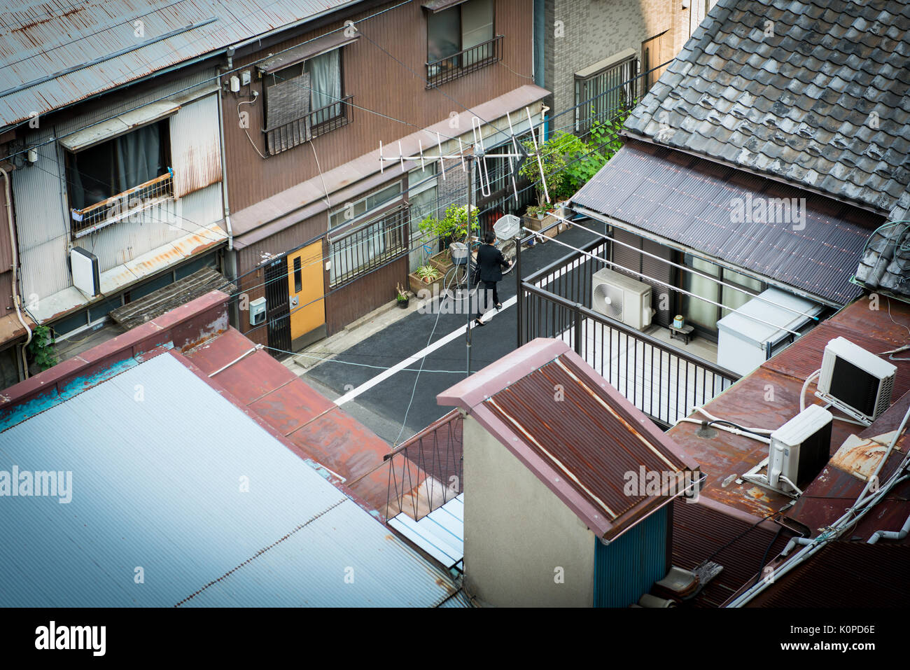 urban city homes in tokyo Stock Photo Alamy