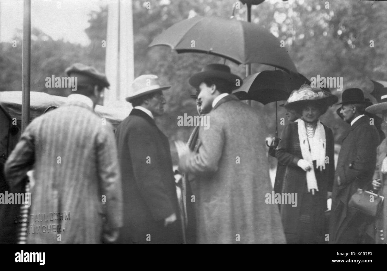 Mahler and Bruno Walter in Munich in 1910 possibly at time of 8th Symphony premiere Gustav Mahler 1860-1911. Austrian Composer and conductor Stock Photo