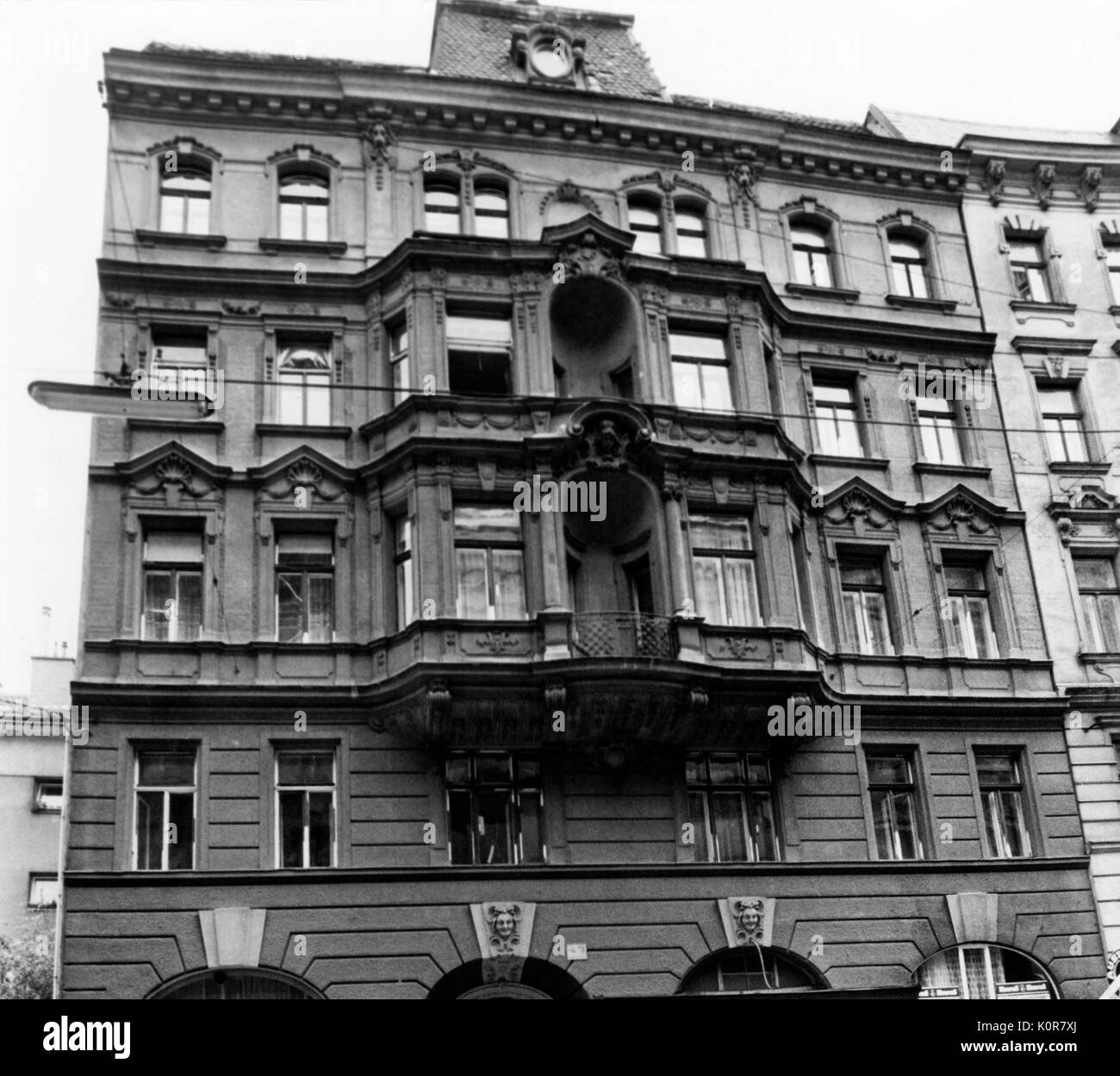 Arnold Schoenberg - Austrian-American composer - street in Vienna where he lived, 1903-1910 - 70-68 Liechtenstrasse - 13 September 1874-13 July 1951 Stock Photo