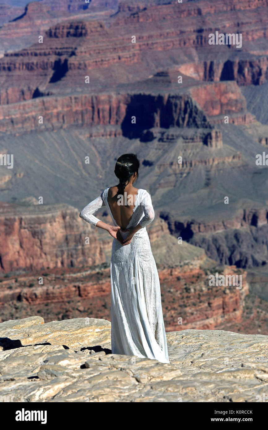 Woman the grand canyon hi-res stock photography and images - Alamy