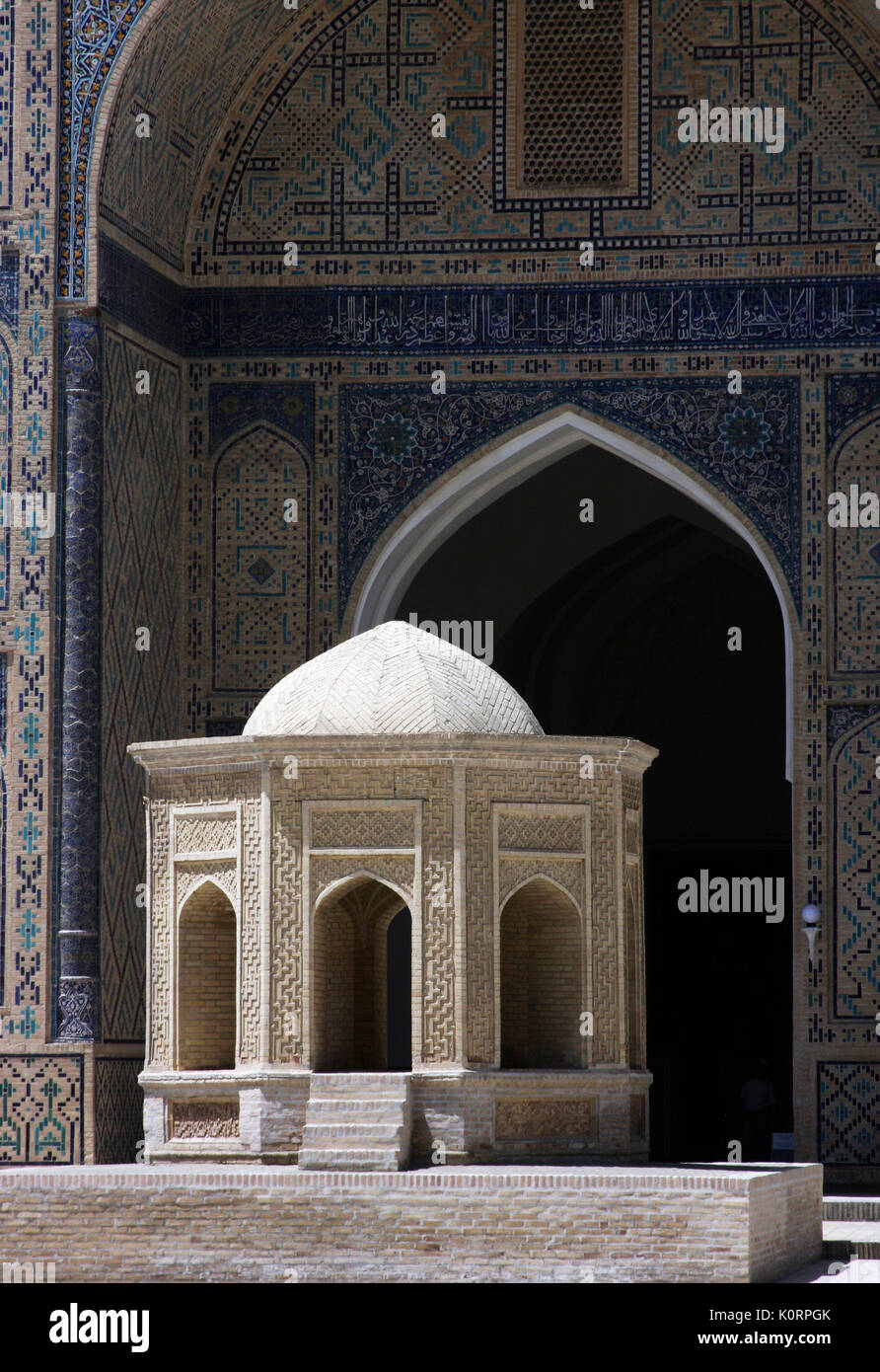 Mir-i-Arab Madrassa, part of the Poi Kalon  , Bukhara, Uzbekistan.  16th Century AD. 2011 Stock Photo