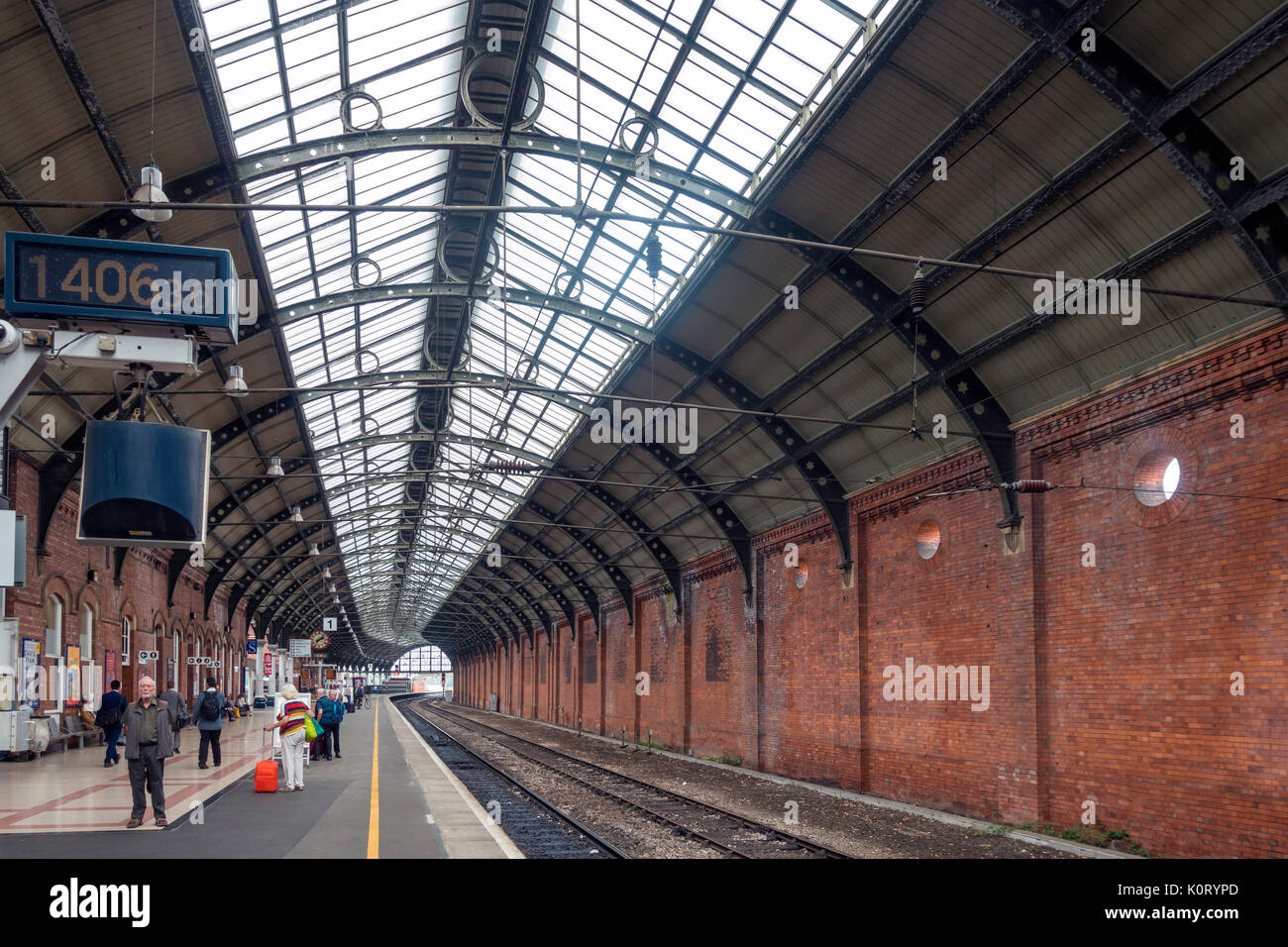 Darlington station hires stock photography and images Alamy