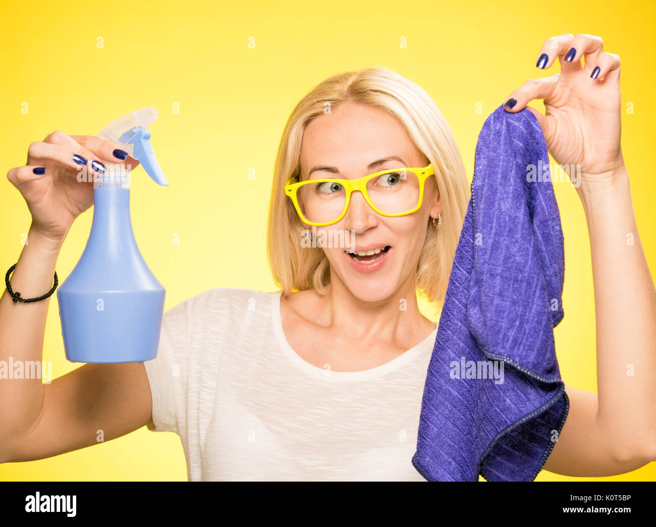 girl cleaning house Stock Photo Alamy