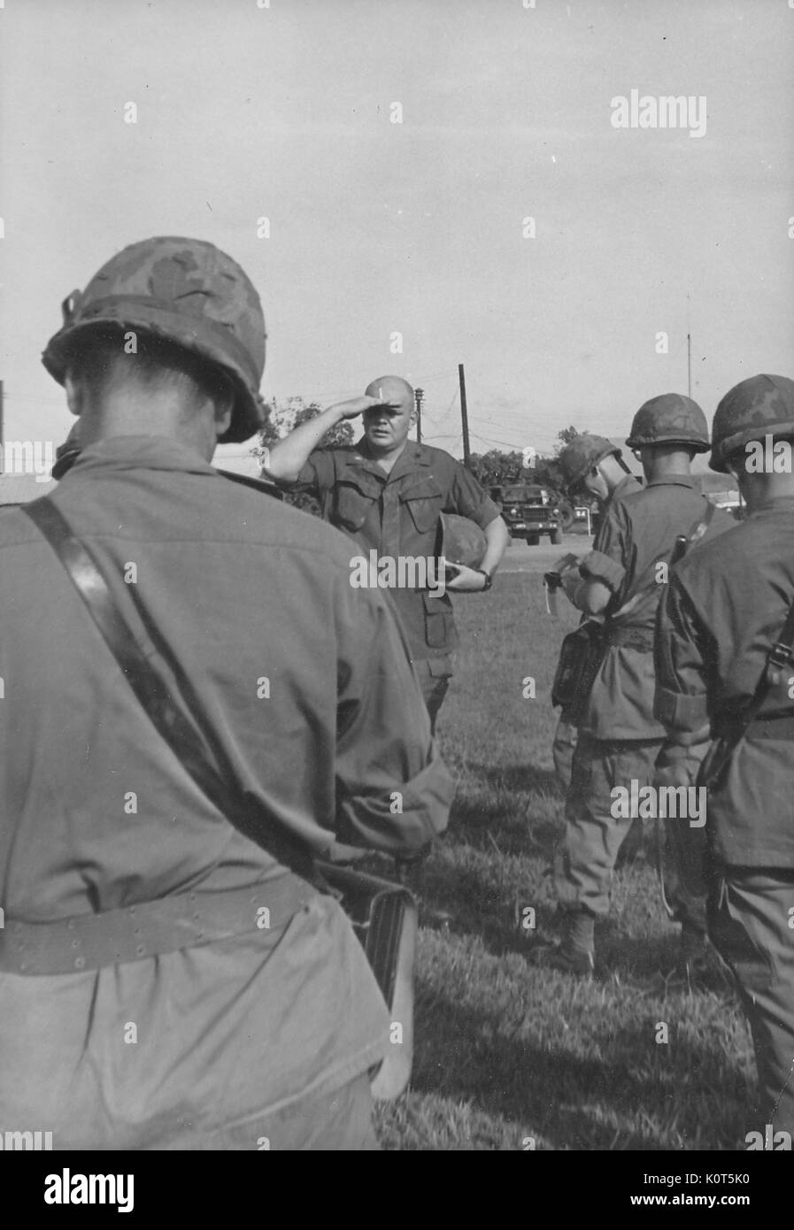 Soldiers in the area Black and White Stock Photos & Images - Alamy