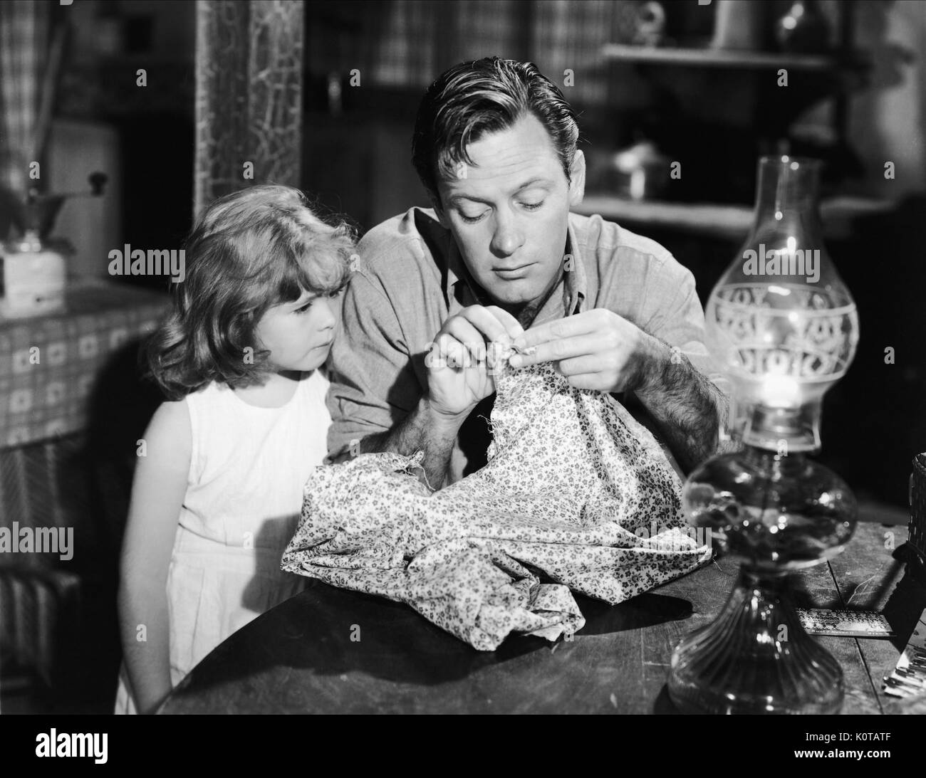 MARY JANE SAUNDERS, WILLIAM HOLDEN, FATHER IS A BACHELOR, 1950 Stock Photo