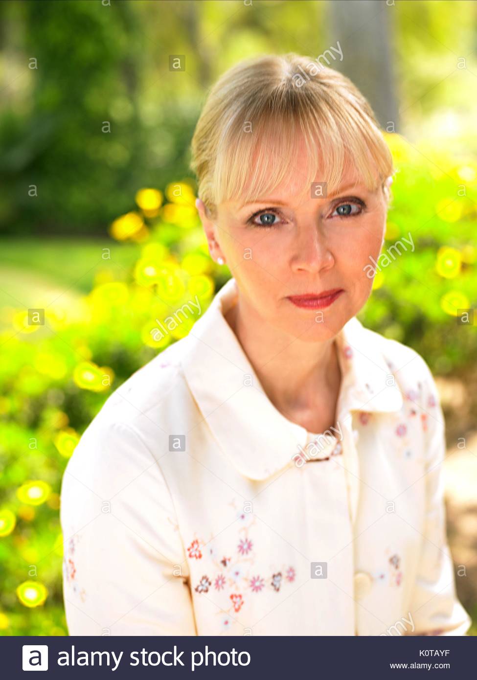 Shelley Long Falling In Love With The Girl Next Door 2006