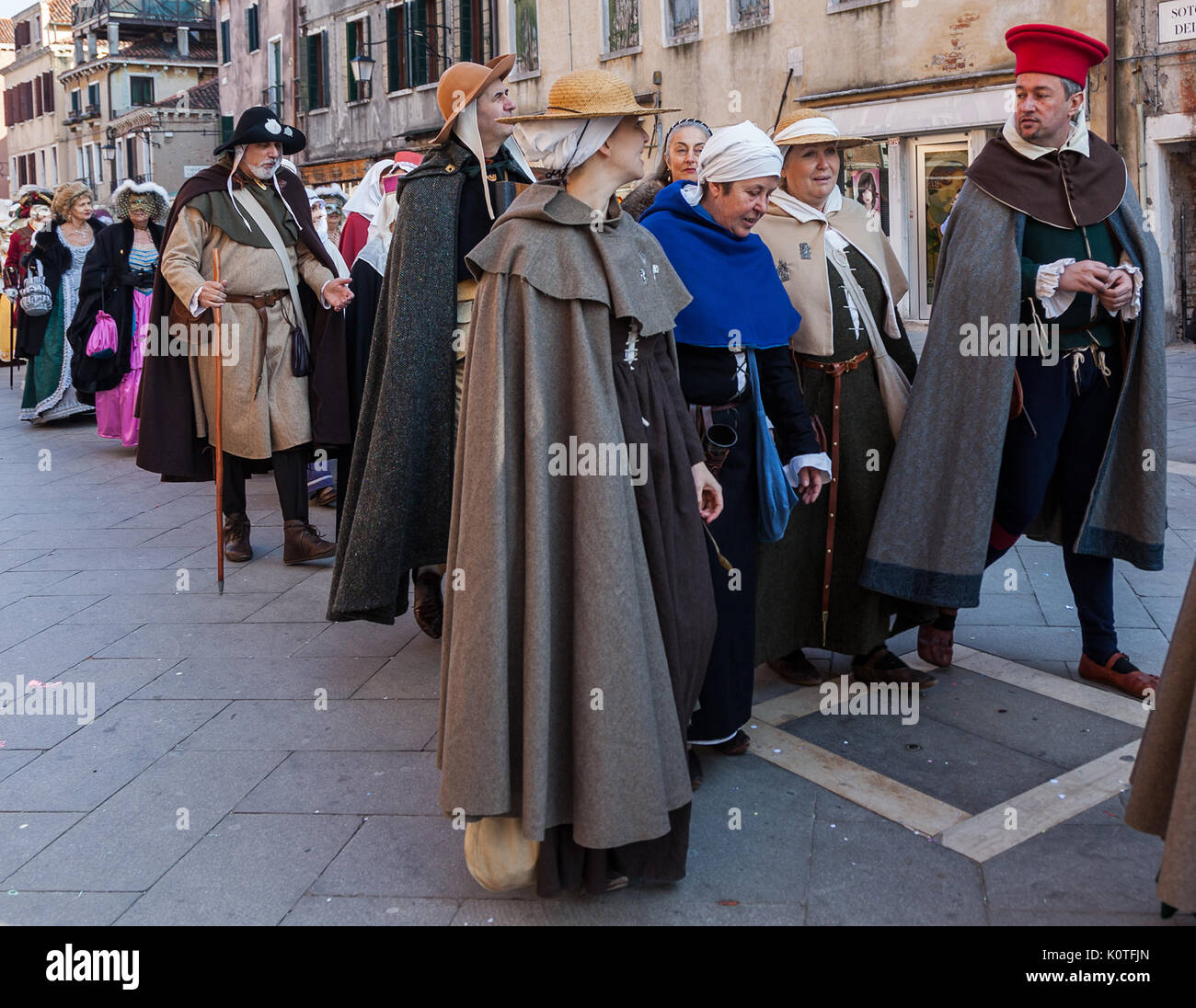 Wearing medieval costumes hi-res stock photography and images - Alamy