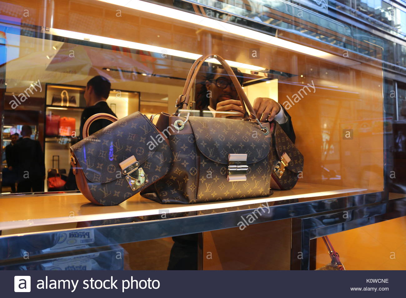 Louis Vuitton Bags Outlet Woodbury Commons Mall Ny Paul Smith