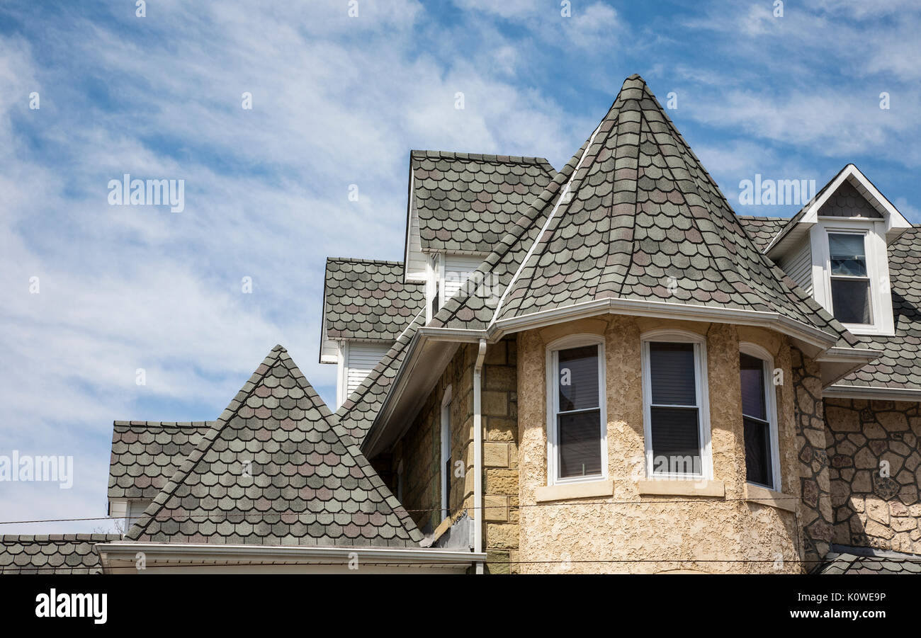 Slanted Roof Stock Photos & Slanted Roof Stock Images - Alamy