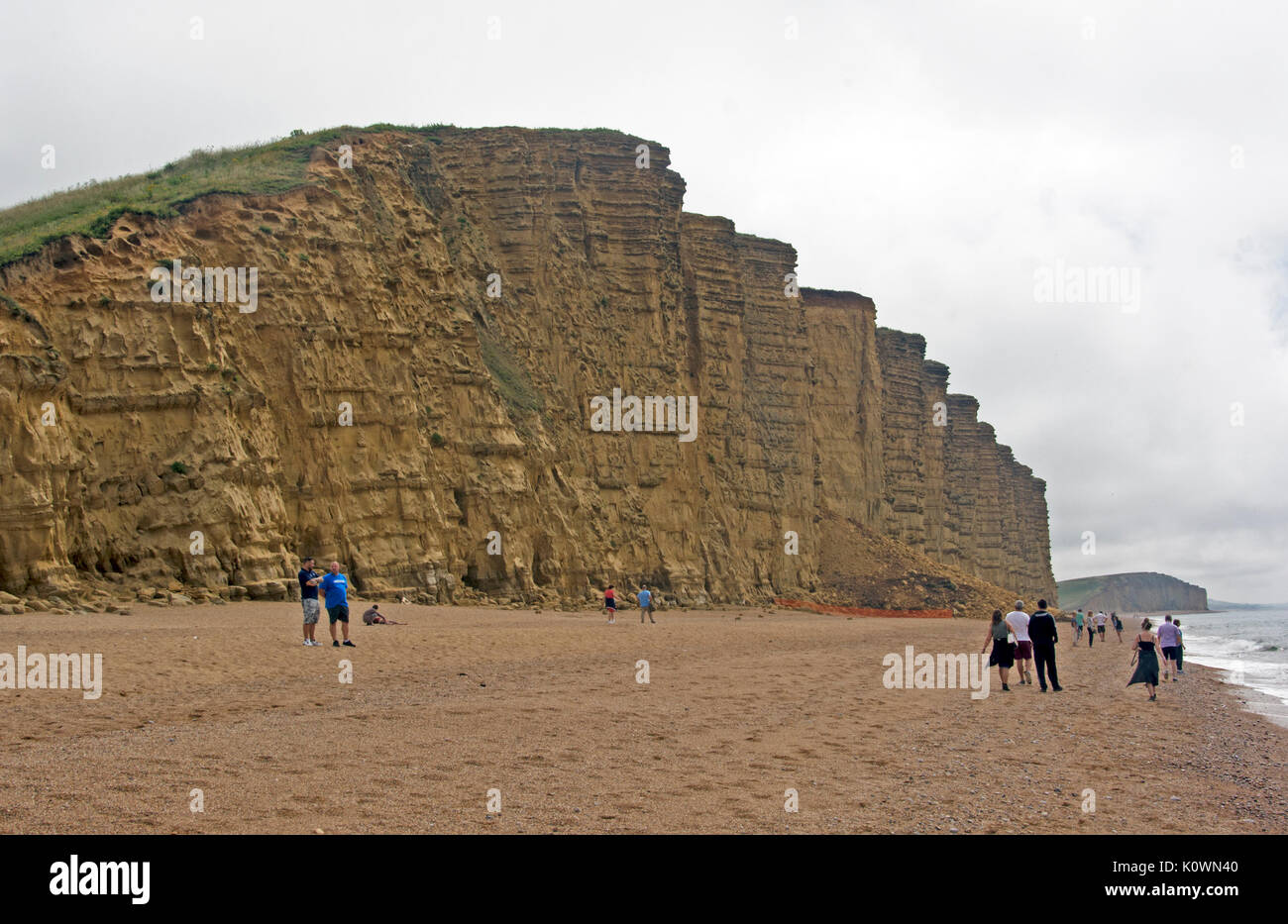 DORSET; WEST BAY; EAST CLIFF AND BEACH Stock Photo