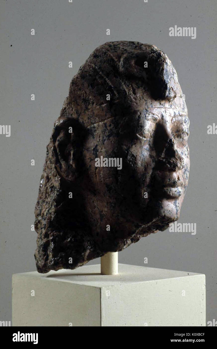 Amenhotep III with nemes headdress MET 23.3.170 06 Stock Photo
