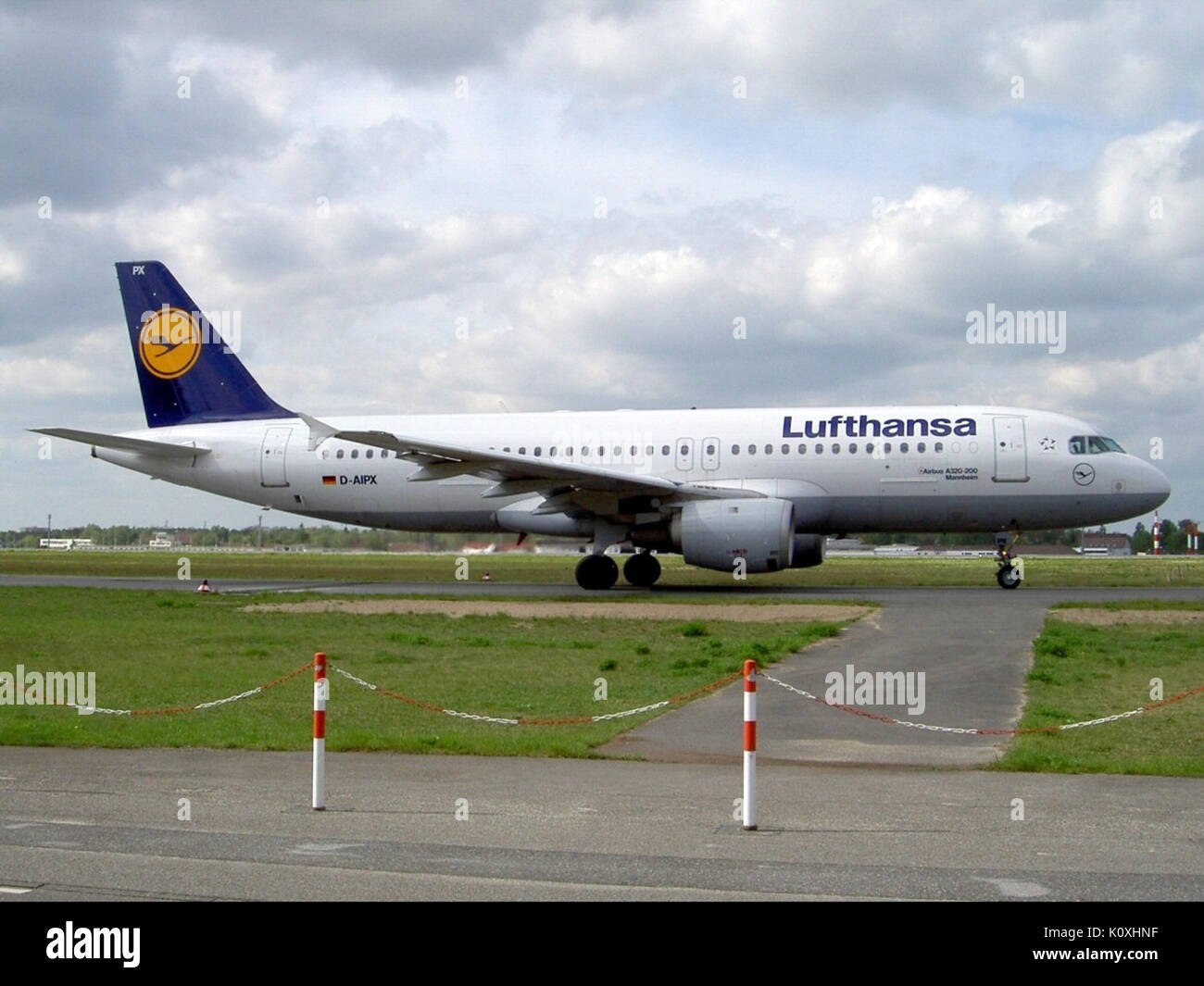 Airbus A320 211 Lufthansa D AIPX at Berlin Tegel 05 May 2005 Stock