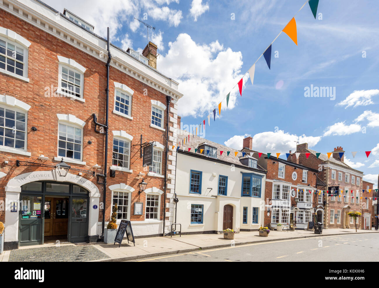 ShipstononStour town centre, the Cotswolds, Warwickshire, England, UK