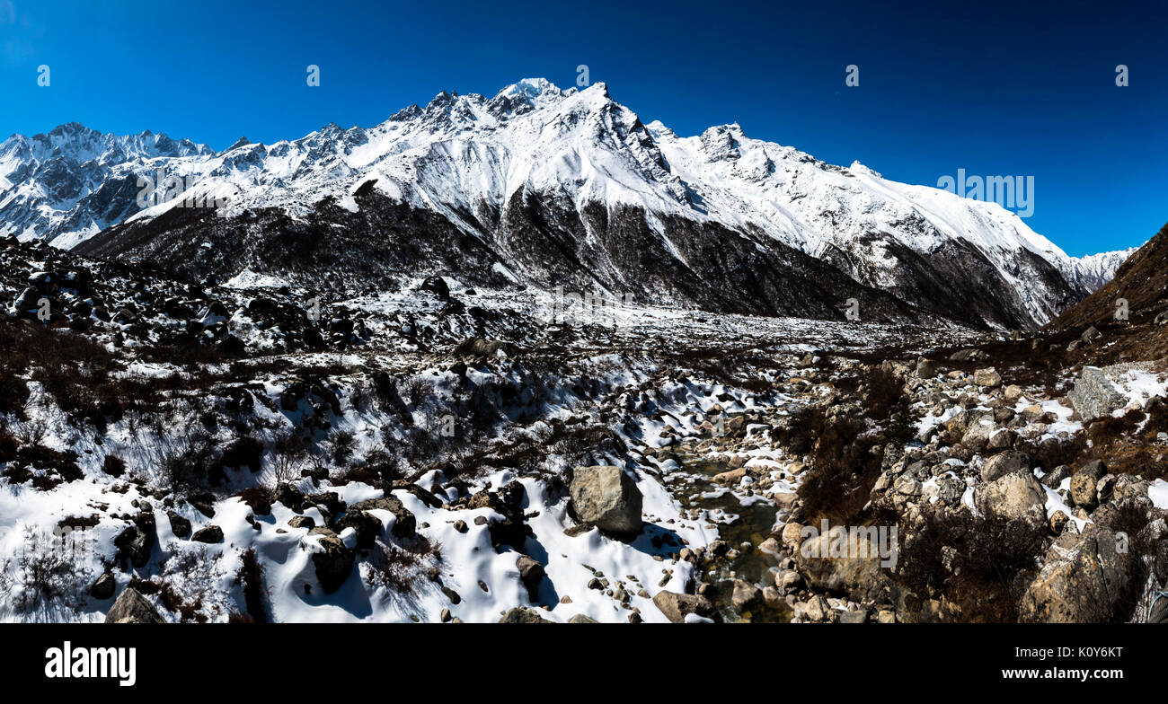 Icy Langtang Valley, Rasuwa, Nepal Stock Photo