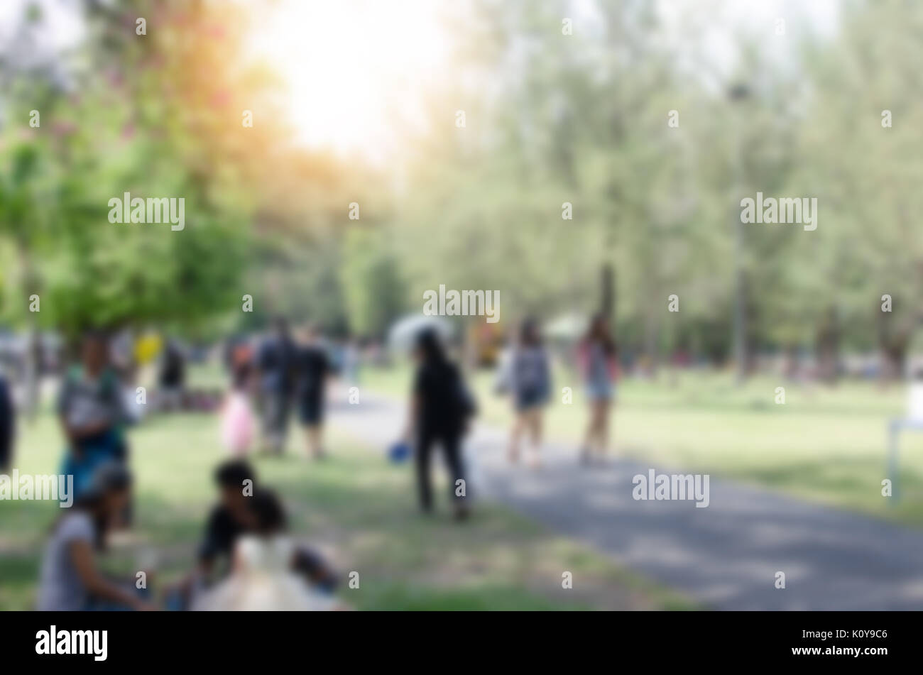 Blurred park background hi-res stock photography and images - Alamy