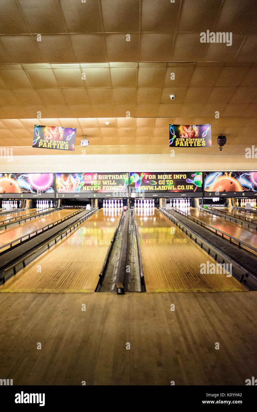 ten pin bowling Stock Photo Alamy