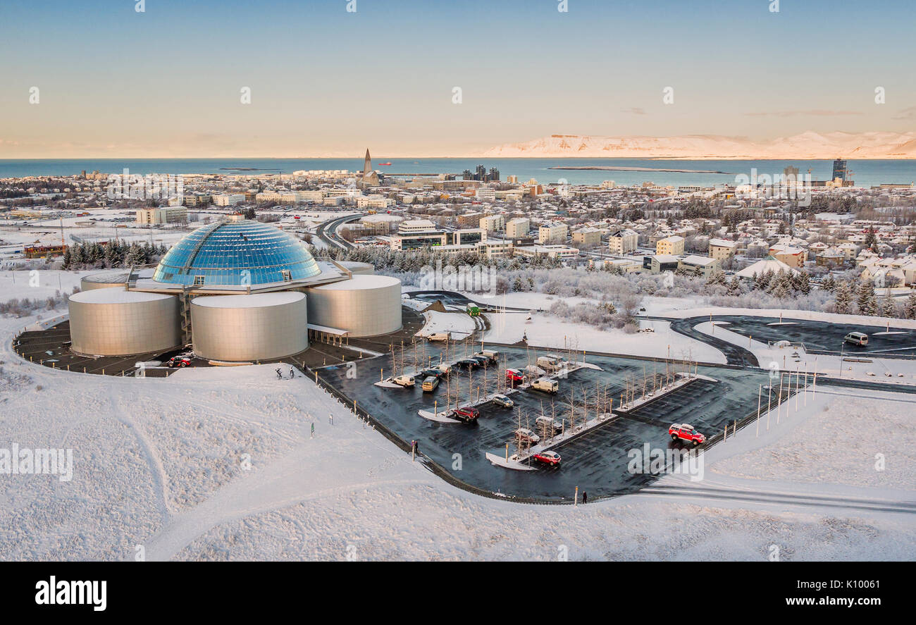 Perlan View Perlan (The Pearl) wintertime, Reykjavik, Iceland. Drone view Stock ...